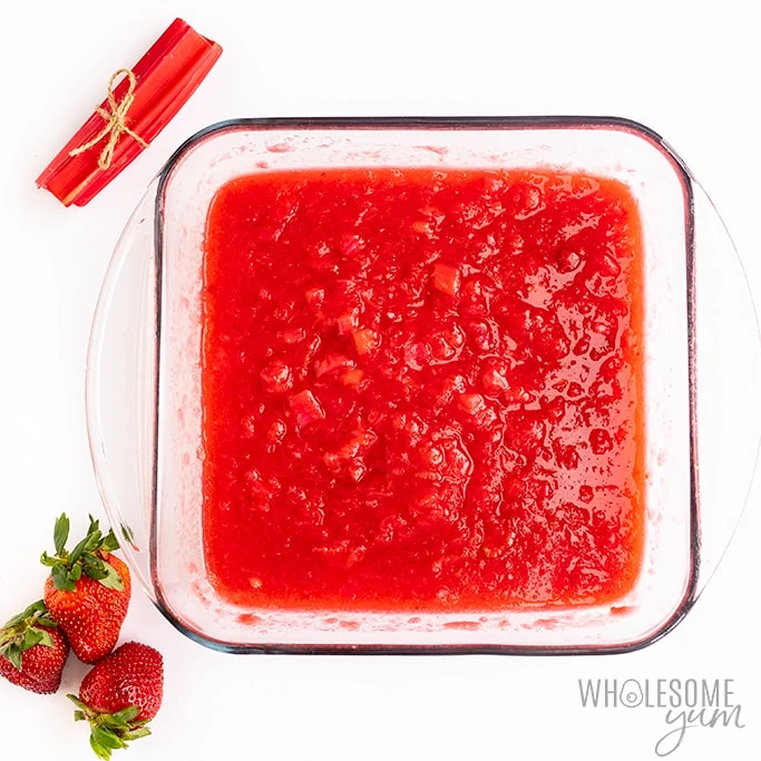 sugar-free strawberry rhubarb crisp filling