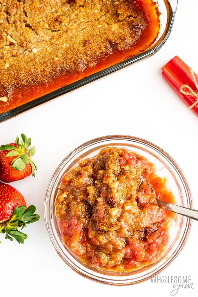 low carb strawberry rhubarb crisp in a serving dish